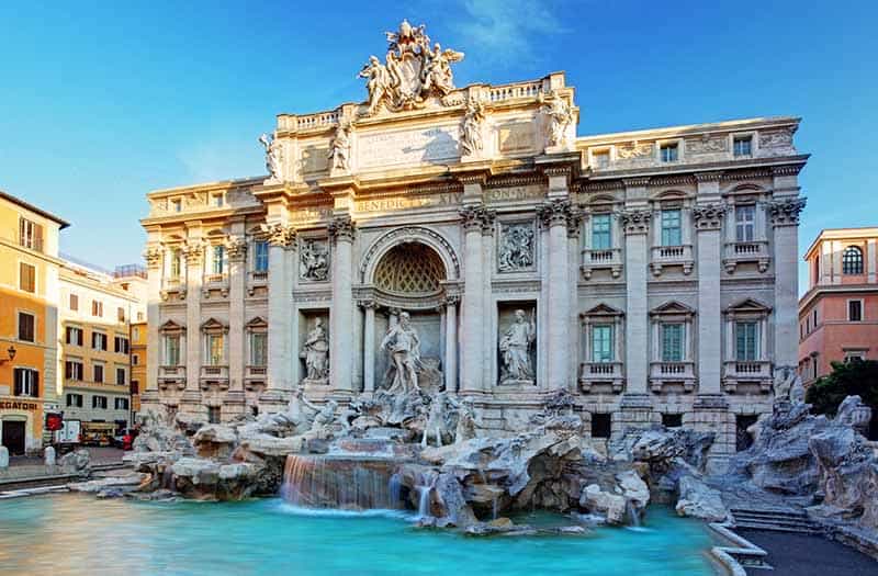 המזרקה הכי יפה ברומא - מזרקת טרווי - לעשות את רומא בחינם