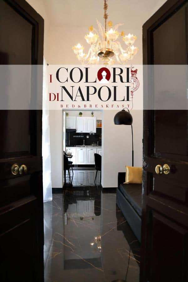 מלון בנאפולי כניסה - I Colori di Napoli