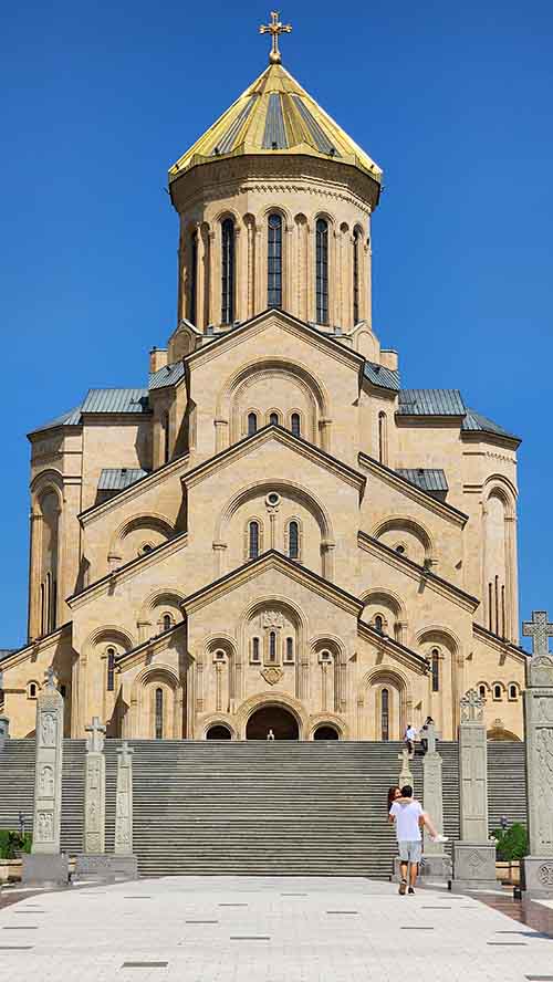 קתדרלת סמבה - שילוש הקדוש בטביליסי